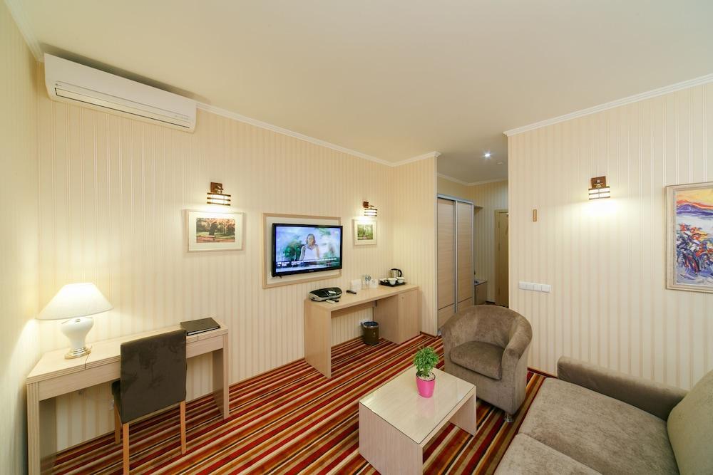 Pushcha Congress Hotel Kiev Extérieur photo