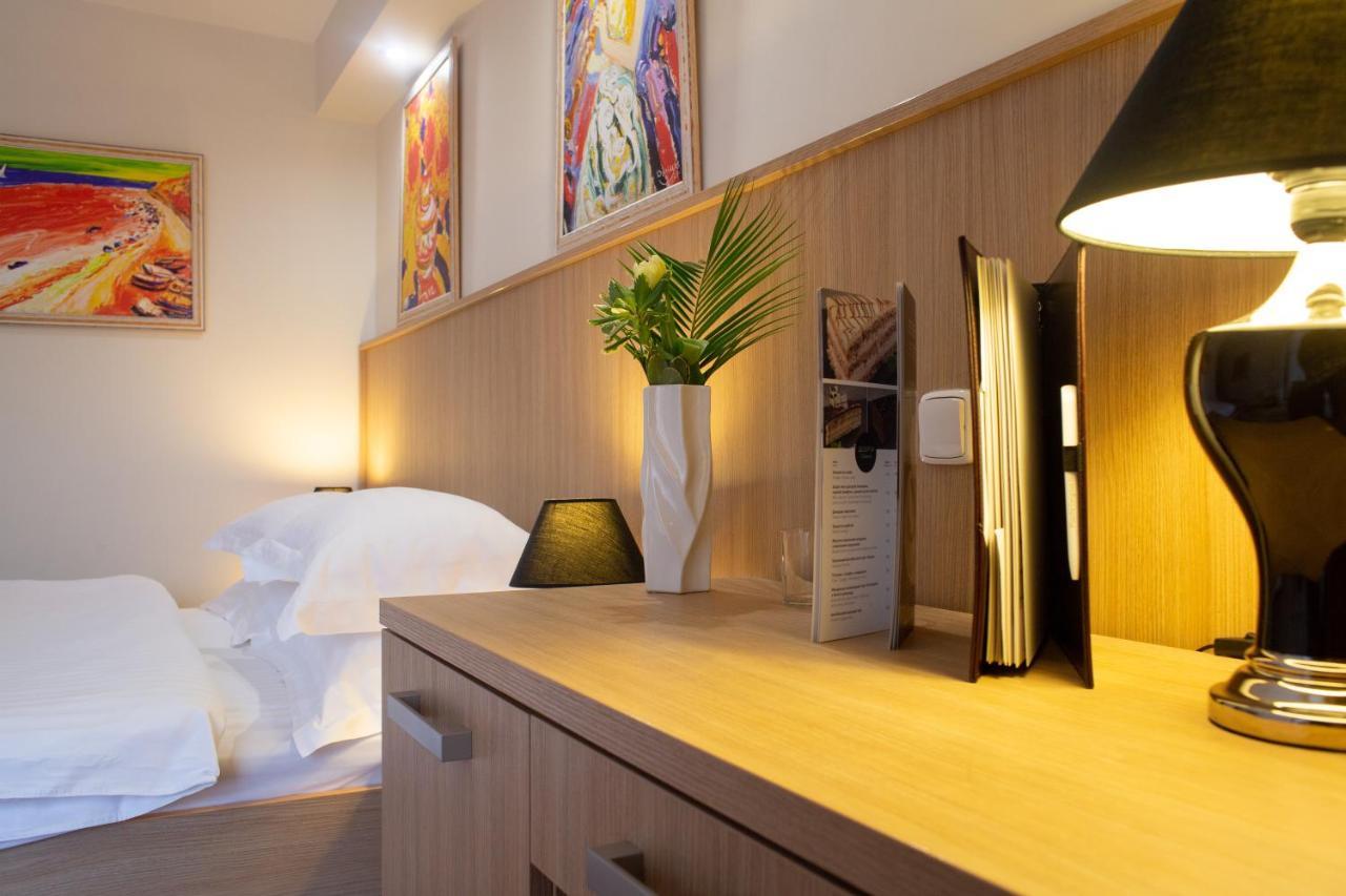 Pushcha Congress Hotel Kiev Extérieur photo