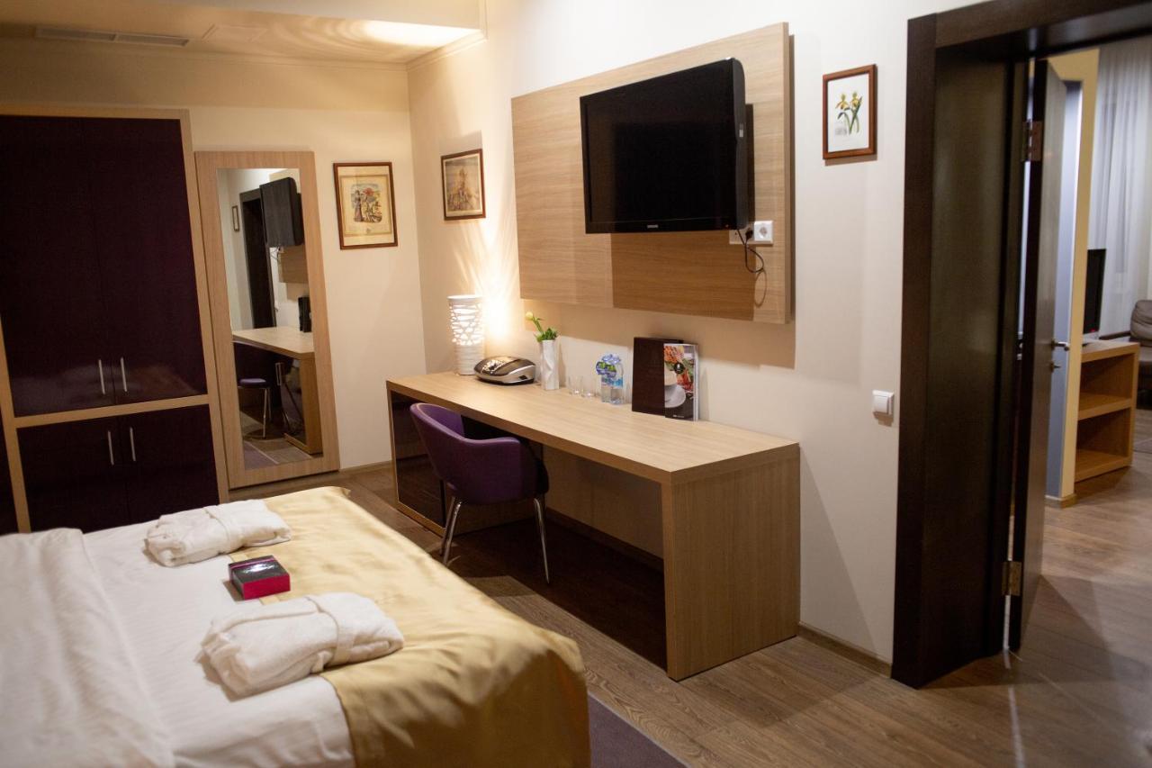 Pushcha Congress Hotel Kiev Extérieur photo